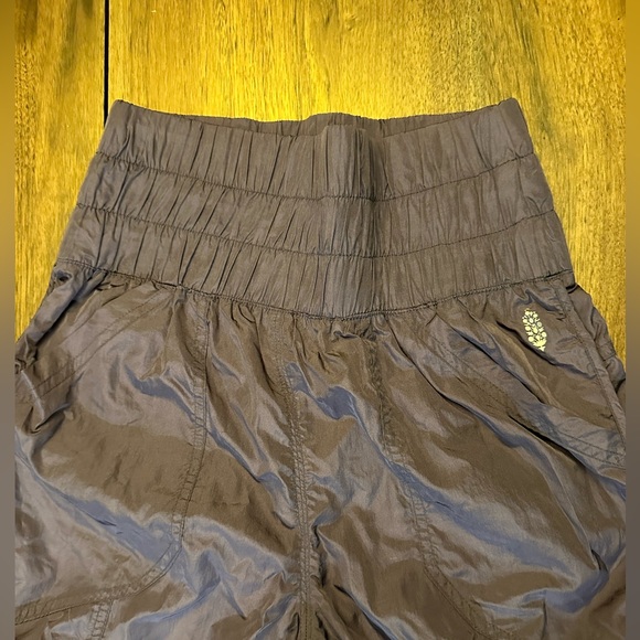 FREE PEOPLE MOVEMENT NEW JOGGERS, shiny blue/grey, never worn. Size small - Picture 3 of 5